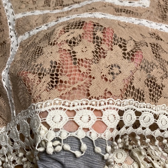 ⭐️O’Neill Lightweight Raul’s Crochet Lace Fringe Poncho Shirt - Picture 7 of 13